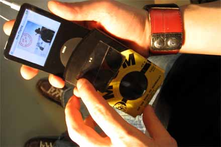 iPod w winylowej płycie