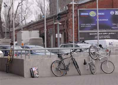 Wejście do hali EXPO XXI